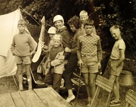 Met tante Riek en Corrie- en Frits Sipman in Haamstede